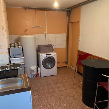 Studio Ideal Travail, Famille, Tout Y Est … Apartment Dompierre-sur-Besbre Ngoại thất bức ảnh